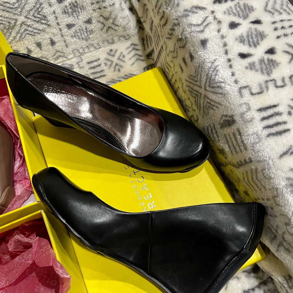 Kenneth Cole Did U Tell Wedge Heels